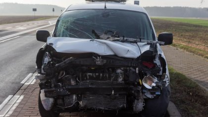 Ostrów Mazowiecka - Do zderzenia autobusu szkolnego przewożącego dzieci z samoch