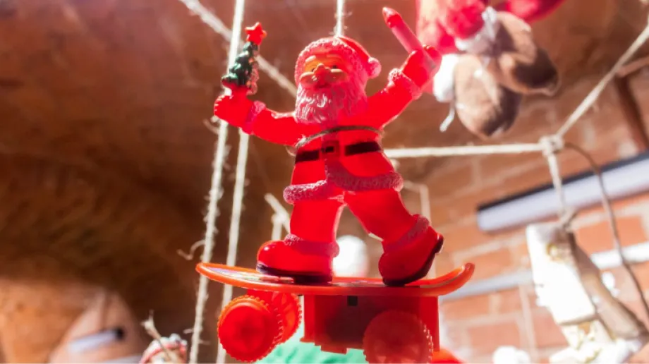 Pierwsza świąteczna wystawa autorstwa Miejskiego Domu Kultury w Ostrowi Mazowieckiej została zainaugurowana. W budynku Jatek odbył się wernisa