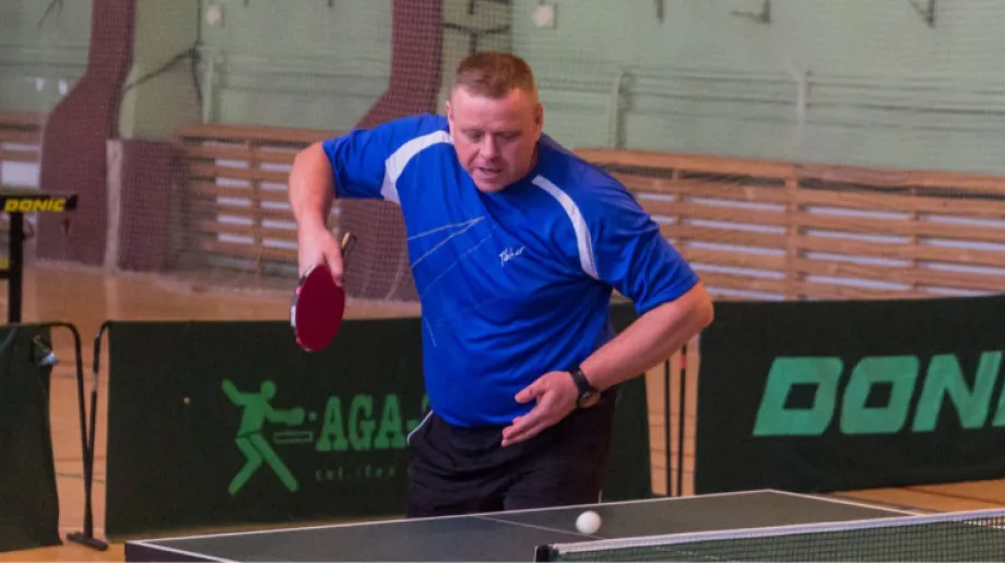 Po raz trzeci rywalizowali w tym sezonie tenisiści stołowi w hali sportowej Miejskiego Ośrodka Sportu i Rekreacji przy ulicy Warchalskiego w Ost