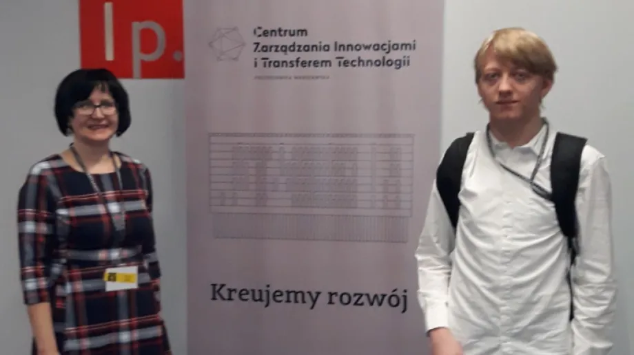 Adrian Orzech, uczeń klasy III TI w Zespole Szkół nr 2 w Ostrowi Mazowieckiej, wraz ze szkolnym koordynatorem Małgorzatą Grzeszczuk wzięli ud