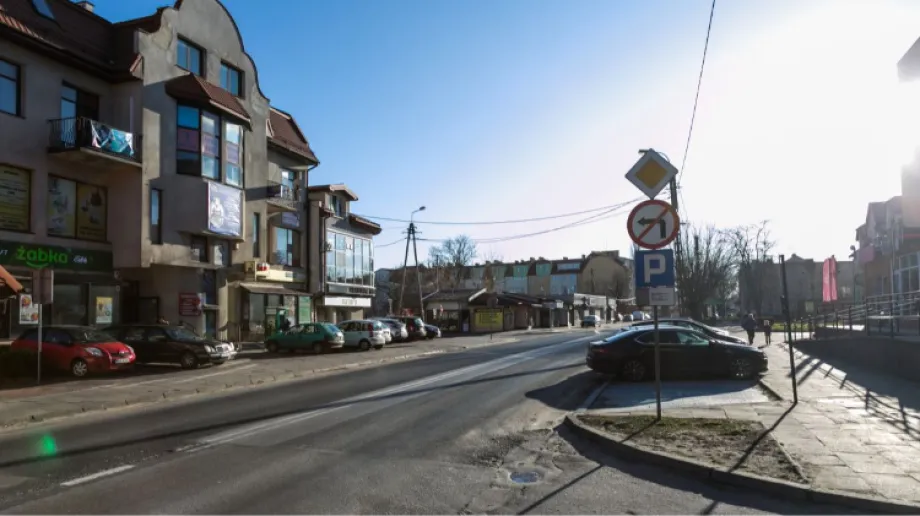 W czwartek zachmurzenie będzie wzrastać do dużego. W powiecie ostrowskim słabo popada deszcz (1-5 litrów wody na metr kwadratowy).

Na termo