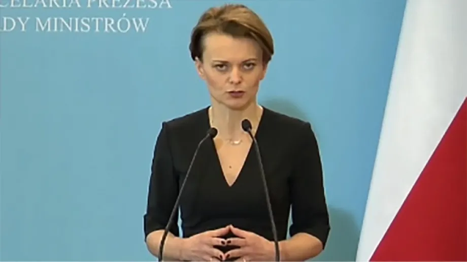 - Z całą pewnością gwarantujemy państwu, że nie ma żadnych podstaw, żeby obawiać się, że sklepy zostaną zamknięte, albo nie będą zao