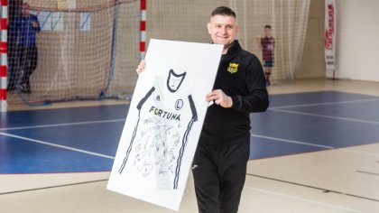 Ostrów Mazowiecka - W powiatowej hali sportowej przy LO im. Mikołaja Kopernika w