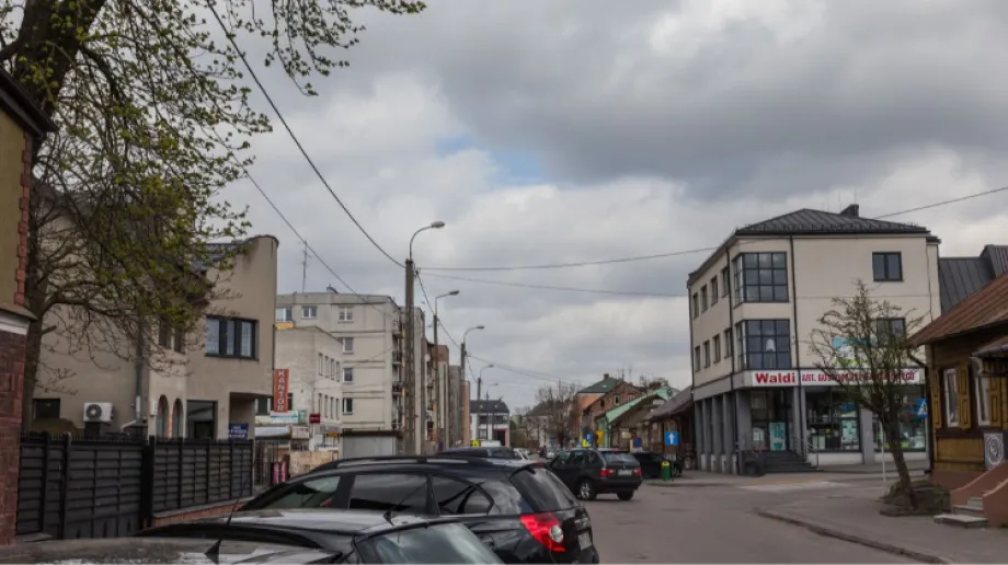 Na najbliższe dni synoptycy prognozują pogodną, a nawet słoneczną aurę. Temperatura wzrośnie powyżej 15 stopni Celsjusza.

Środa upłyni