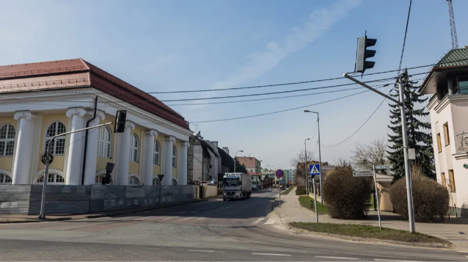 W środę będzie pogodnie. Temperatura maksymalna w Ostrowi Mazowieckiej wyniesie 7 st. C. Powieje umiarkowany wiatr, zachodni. W porywach może o