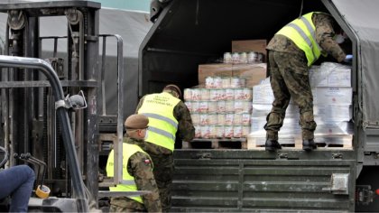 Ostrów Mazowiecka - Do walki z koronawirusem zaangażowanych jest ponad 8,5 tysią