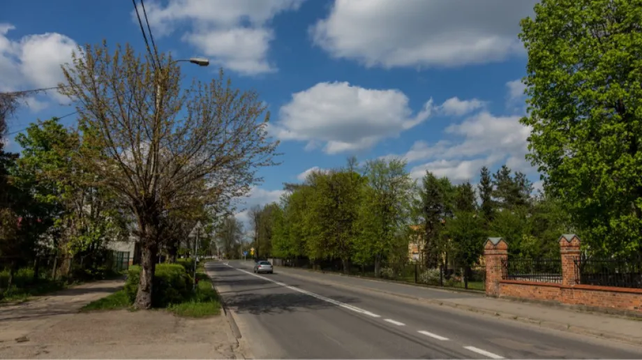 Środa zapowiada się pochmurnie z większymi przejaśnieniami. Temperatura maksymalna w Ostrowi Mazowieckiej wyniesie 13 st. C. Powieje umiarkowan