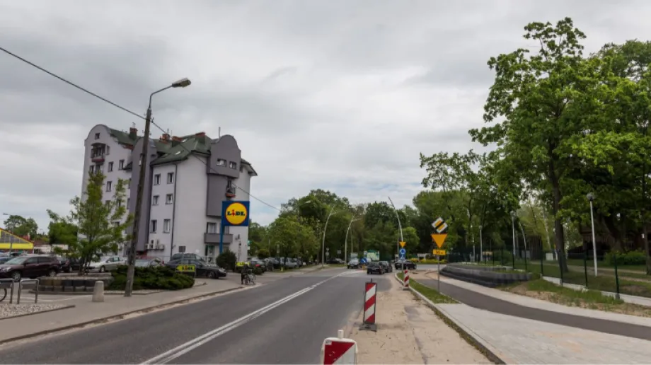 W czwartek będzie pogodnie. Temperatura maksymalna w powiecie ostrowskim wyniesie 18 st. C. Powieje umiarkowany wiatr, południowy i zachodni.

