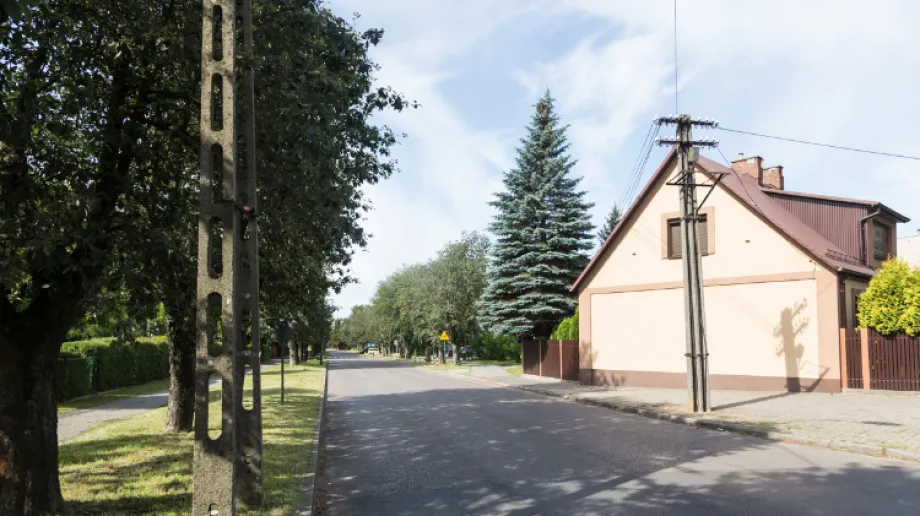 Piątek w całym kraju będzie słoneczny i bardzo ciepły. Termometry pokażą od 27 st. C na Suwalszczyźnie do 34 st. C na Dolnym Śląsku. Powi