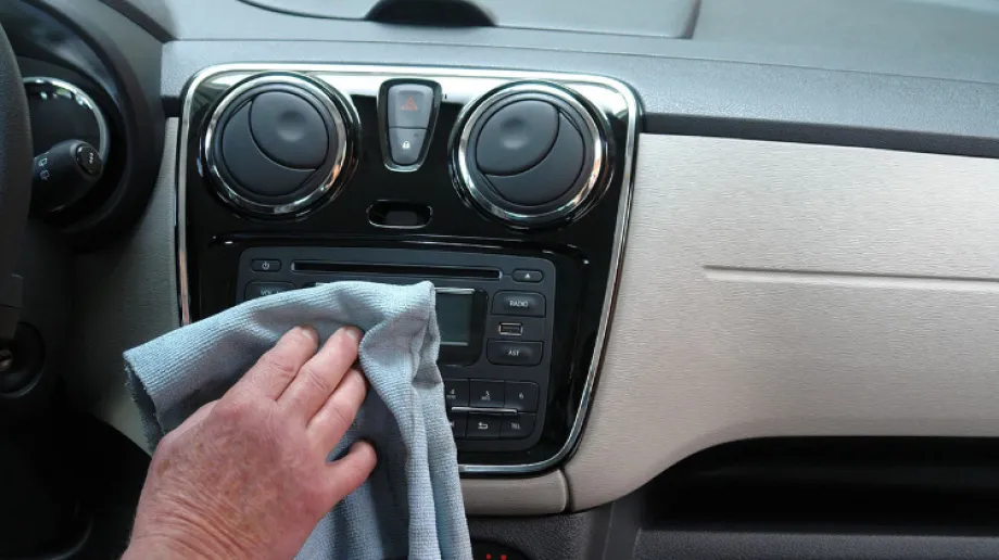 Ubezpieczenie autocasco (AC) to nieobowiązkowa, dodatkowa ochrona auta, z której wiele kierowców rezygnuje w obawie o wysokie koszty składek. J