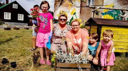 Ostrów Mazowiecka - Skwerek Obfitości to miejsce w Ostrowi Mazowieckiej, które m