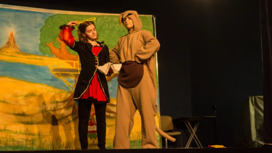 W kinie Ostrovia odbył się spektakl teatralny dla dzieci pod tytułem "Prastara księżnica, skarb i tajemnica". Sztuka odbyła się 7 lipca o go