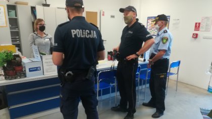 Ostrów Mazowiecka - Od wczoraj w całym kraju obowiązuje strefa żółta. Ostrowska 