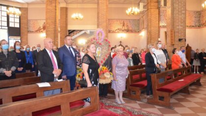Ostrów Mazowiecka - W niedzielę 6 września odbyły się Parafialno - Gminne Dożynk