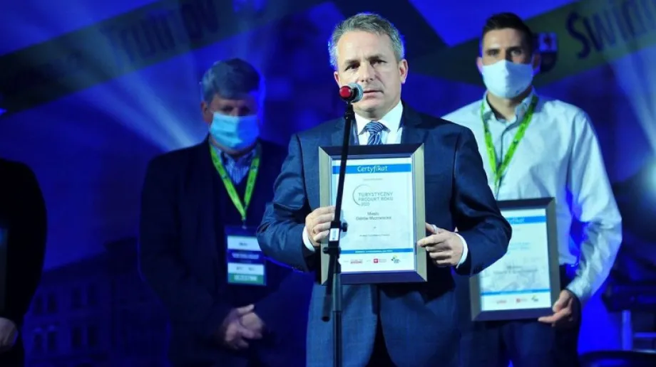 Projekt "Turystyka wspólna sprawa" i organizowana corocznie konferencja turystyczna z udziałem przedstawicieli branży turystycznej i samorządó