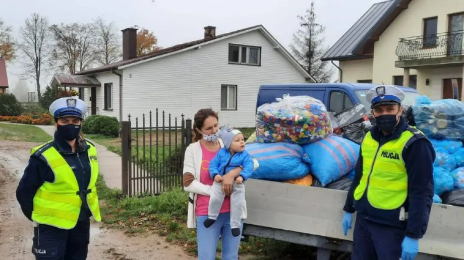 Ostrowscy policjanci z mazowieckiej grupy "Speed" włączyli się w pomoc w zbiórce pieniędzy na rzecz Michasia chorego na rdzeniowy zanik mięś
