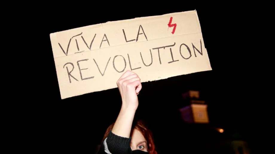 Kontrowersyjna decyzja Trybunału Konstytucyjnego z 22 października nieustannie sprawia, że ludzie wychodzą protestować na ulicę. W piątek 30