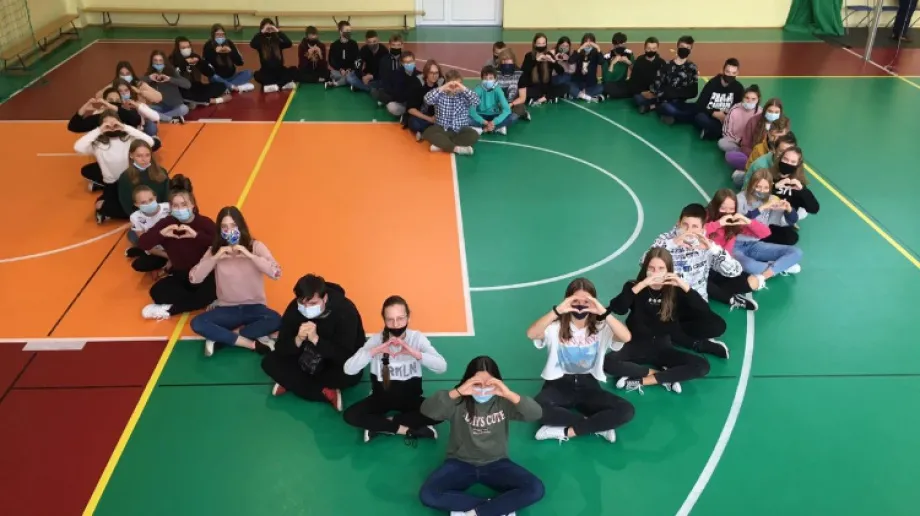 fot. Szkoła Podstawowa nr 2 Papieża Jana Pawła 2 w Ostrowi Mazowieckiej