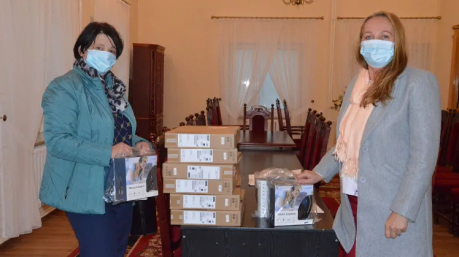 Gmina Małkinia Górna pozyskała fundusze na sprzęt komputerowy dla uczniów szkół podstawowych. W ramach projektu "Zdalna Szkoła+" pomoc zost