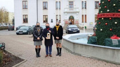 Ostrów Mazowiecka - Betlejemskie Światło Pokoju to coroczna skautowa i harcerska
