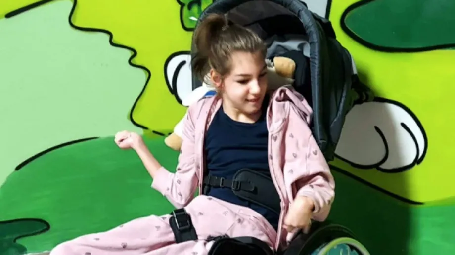 Zbiórka dla potrzebującej Julki, mieszkanki Ostrowi Mazowieckiej, zakończyła się sukcesem. Dziewczynka dzięki ludziom dobrego serca zebrała 