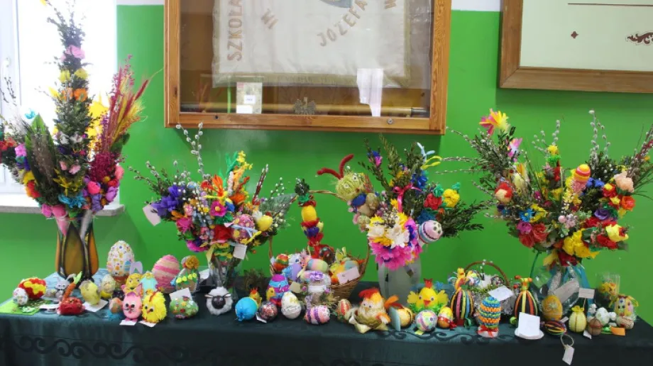 Zespół Publicznych Placówek Oświatowych w Broku zorganizował oraz ogłosił wyniki konkursu na najładniejszą palmę wielkanocną i najładni
