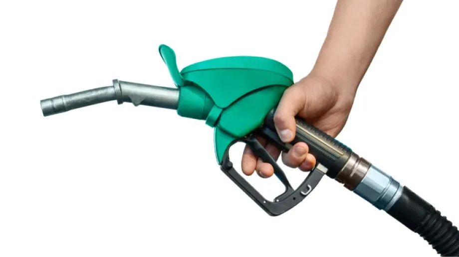 Nie przepłacaj za paliwo. Tankując do pełna, dzięki naszemu zestawieniu, możesz zaoszczędzić nawet kilkanaście złotych. Sprawdź aktualne 