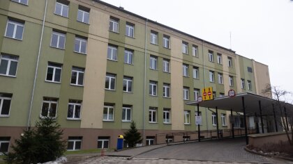 Ostrów Mazowiecka - Pacjent ostrowskiego szpitala wyskoczył przez okno z pierwsz