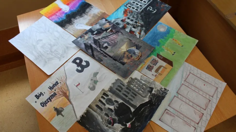 Fot. Szkoła Podstawowa nr 1 w Ostrowi Mazowieckiej (www.sp1-ostrowmaz.edupage.org)