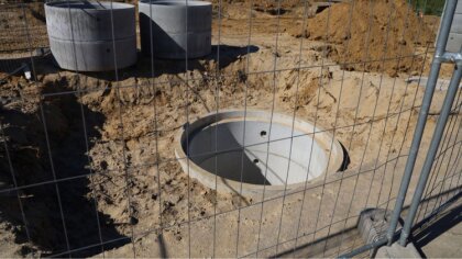 Ostrów Mazowiecka - W Ostrowi Mazowieckiej trwają prace związane z budową i rozb