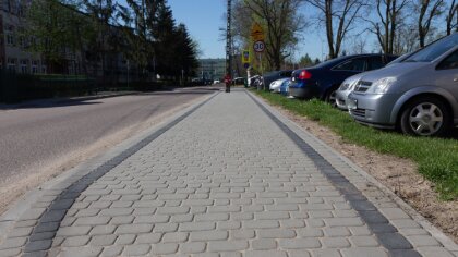 Ostrów Mazowiecka - Zakończyła się budowa chodnika przy ulicy Widnichowskiej. Mi