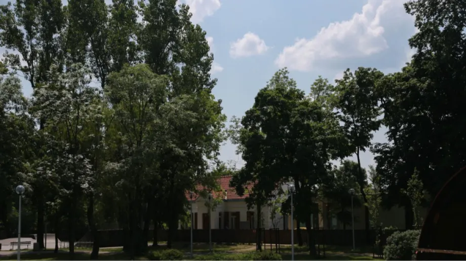 Najbliższe dni przyniosą nam deszczową i dość chłodną aurę. Będą miejsca, w których w najcieplejszym momencie dnia pokażą 16-19 stopni