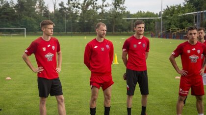 Ostrów Mazowiecka - Nowym zawodnikiem Narwi Ostrołęka został Mateusz Maciuszko. 