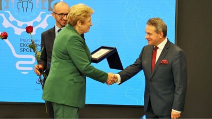 Ostrów Mazowiecka - Burmistrz Ostrowi Mazowieckiej Jerzy Bauer został nagrodzony