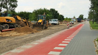 Ostrów Mazowiecka - Wciąż trwają prace nad przebudową ulicy Sikorskiego. Obecnie