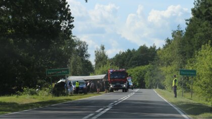 Ostrów Mazowiecka - Do zdarzenia doszło w miejscowości Gąsiorowo, gdzie samochód