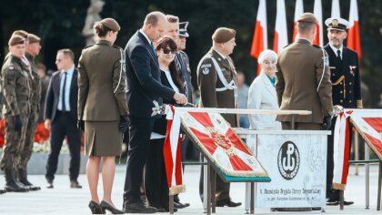 Ostrów Mazowiecka - Na Placu Marszałka Józefa Piłsudskiego w Warszawie podczas c