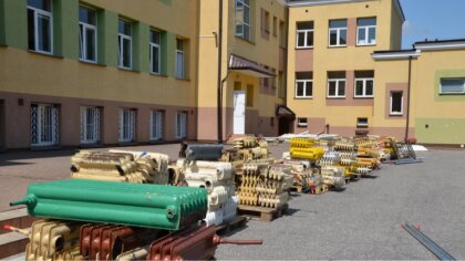 Ostrów Mazowiecka - Po blisko 62 latach w Szkole Podstawowej nr 1 im. Marii Curi