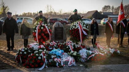Ostrów Mazowiecka - Symboliczny dźwięk z przejeżdżających w pobliżu pociągów roz