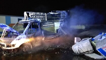 Ostrów Mazowiecka - Do pożaru busa doszło w środę w miejscowości Zaręby Kościeln