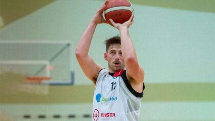 Ostrów Mazowiecka - Przemysław Słoniewski mieszka w Ząbkach. Z miastem Ostrów Ma