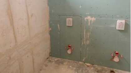 Ostrów Mazowiecka - Powiat ostrowski realizuje zadanie związane z remontem łazie