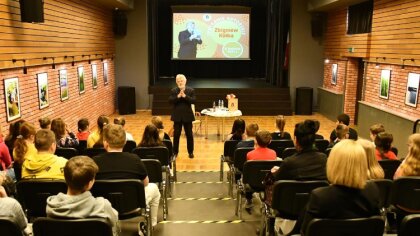 Ostrów Mazowiecka - Spotkanie autorskie ze Zbigniewem Kołbą - autorem książki 