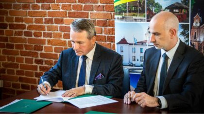 Ostrów Mazowiecka - Burmistrz Jerzy Bauer podpisał ze Związkiem Gmin Wyznaniowyc