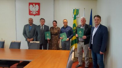 Ostrów Mazowiecka - Wójt Gminy Stary Lubotyń podpisał umowę na budowę kanalizacj