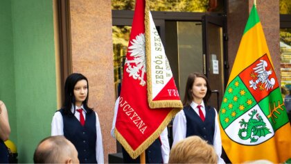 Ostrów Mazowiecka - Nadeszły upragnione wakacje. Uczniowie Zespołu Szkół nr 1 im