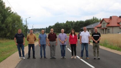Ostrów Mazowiecka - Nastąpił odbiór drogi powiatowej Fidury-Koziki. Zakończone z