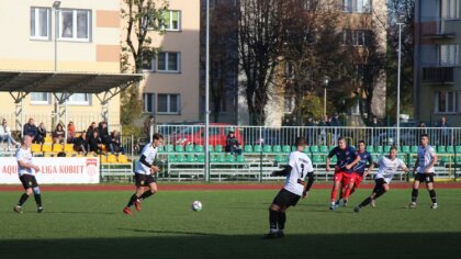 Ostrów Mazowiecka - Przed zespołami z Klasy Okręgowej przedostatnia kolejka w ru