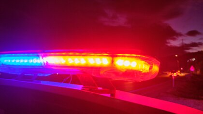 Ostrów Mazowiecka - W przydrożnym rowie i na dachu zakończyła swoją przejażdżkę 