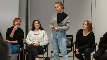 Ostrów Mazowiecka - Uczniowie z powiatu ostrowskiego szkolili się z zasad debaty